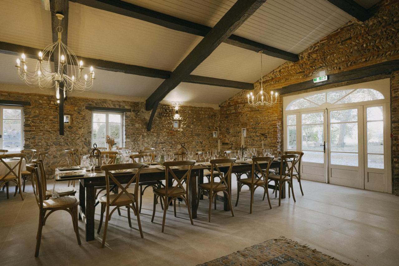 B&B Le Domaine Des Marcoujans Saint-Elix-le-Chateau ภายนอก รูปภาพ