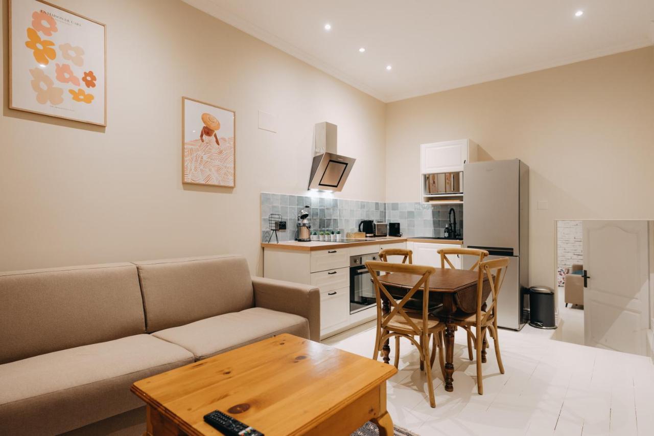 B&B Le Domaine Des Marcoujans Saint-Elix-le-Chateau ภายนอก รูปภาพ