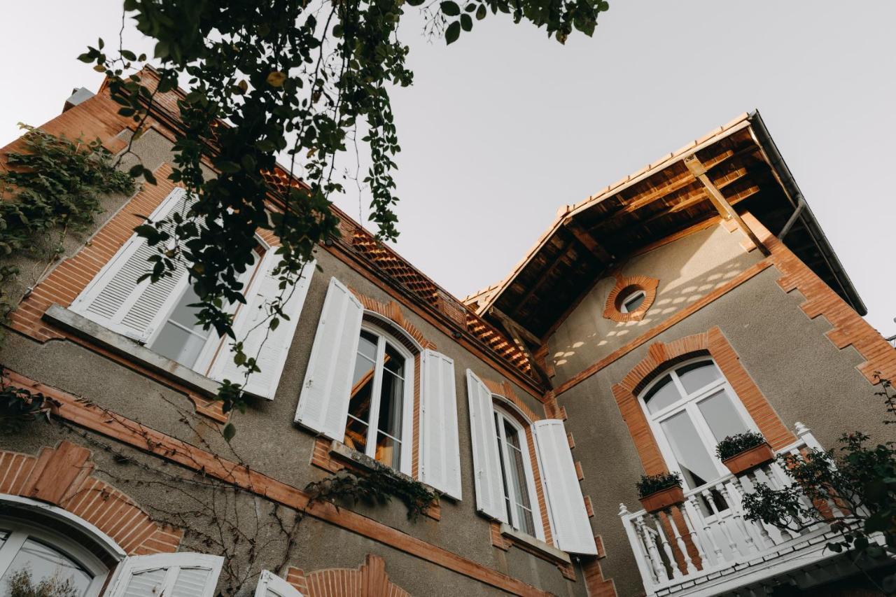 B&B Le Domaine Des Marcoujans Saint-Elix-le-Chateau ภายนอก รูปภาพ